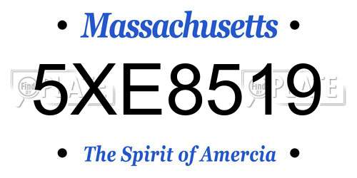 5XE8519 Massachusetts License Plate
