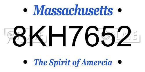 8KH7652 Massachusetts License Plate