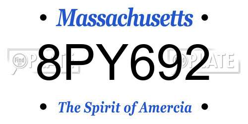 8PY692 Massachusetts License Plate