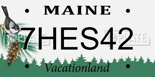7HES42 Maine License Plate
