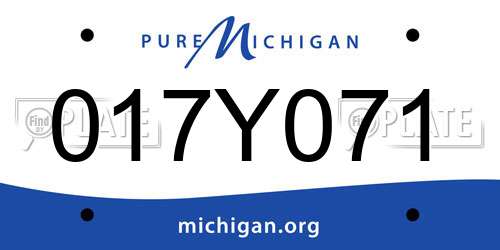 017Y071 Michigan License Plate