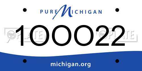 1OOO22 Michigan License Plate