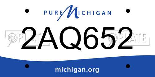 2AQ652 Michigan License Plate