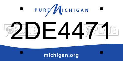 2DE4471 Michigan License Plate