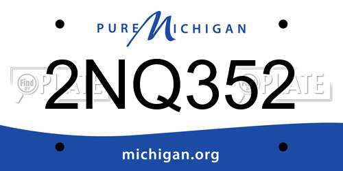 2NQ352 Michigan License Plate