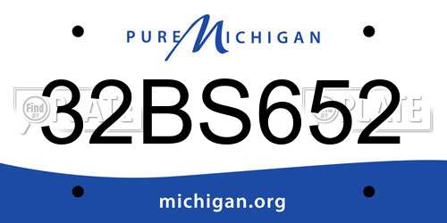 32BS652 Michigan License Plate