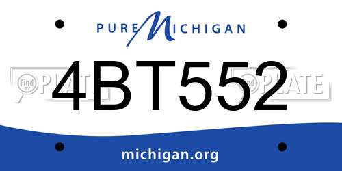 4BT552 Michigan License Plate