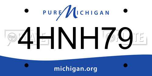 4HNH79 Michigan License Plate