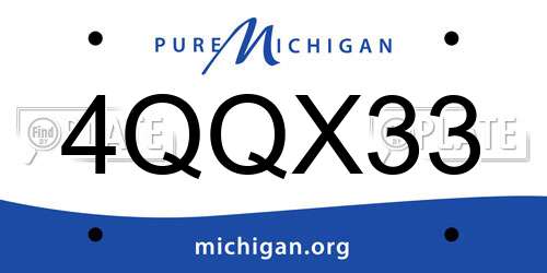 4QQX33 Michigan License Plate