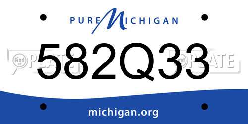 582Q33 Michigan License Plate