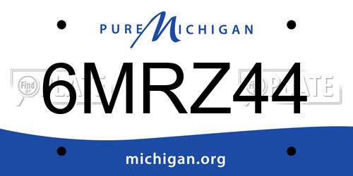 6MRZ44 Michigan License Plate