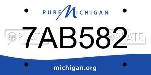 7AB582 Michigan License Plate