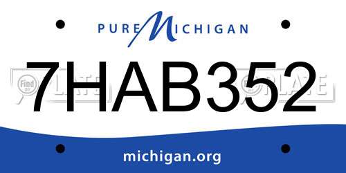7HAB352 Michigan License Plate