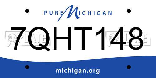 7QHT148 Michigan License Plate
