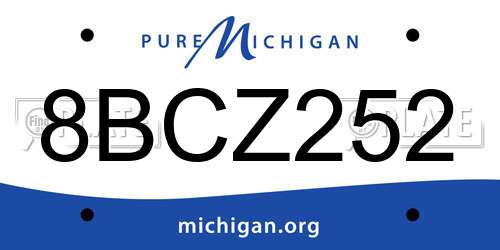 8BCZ252 Michigan License Plate