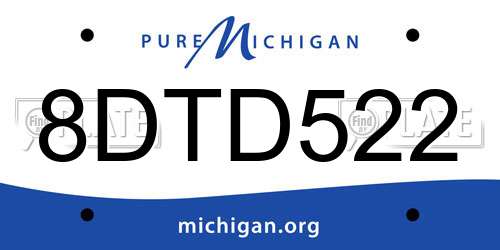 8DTD522 Michigan License Plate
