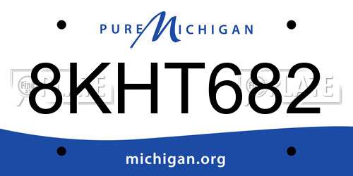 8KHT682 Michigan License Plate
