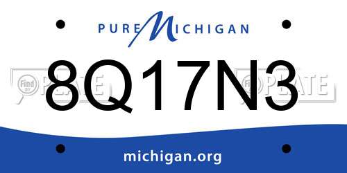 8Q17N3 Michigan License Plate
