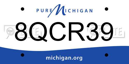 8QCR39 Michigan License Plate