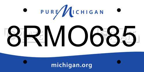 8RMO685 Michigan License Plate