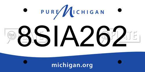 8SIA262 Michigan License Plate