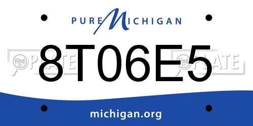 8T06E5 Michigan License Plate