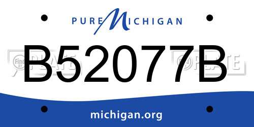 B52077B Michigan License Plate