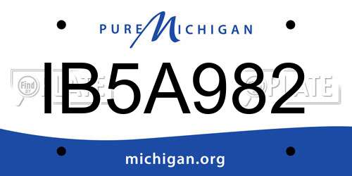 IB5A982 Michigan License Plate