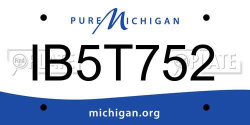 IB5T752 Michigan License Plate
