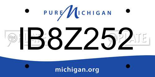 IB8Z252 Michigan License Plate