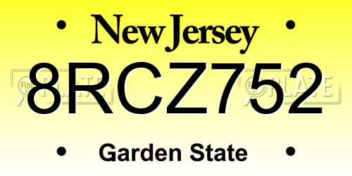 8RCZ752 New Jersey License Plate