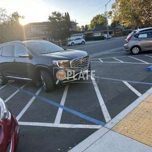 8FBJ473 CA License Plate