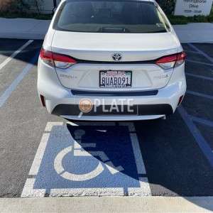 8UAB091 CA License Plate