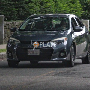 9DSE10 MA License Plate