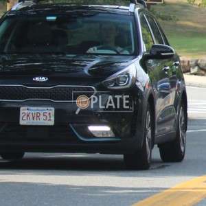 2KVR51 MA License Plate