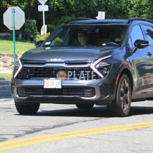 5DJX24 MA License Plate
