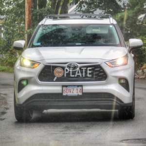 6DVZ14 MA License Plate