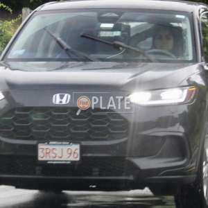 3RSJ96 MA License Plate