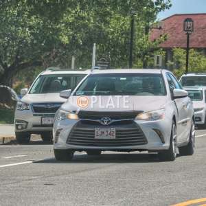 1JM342 Distracted and Failed to Signal on Mass Ave in Lexington MA 