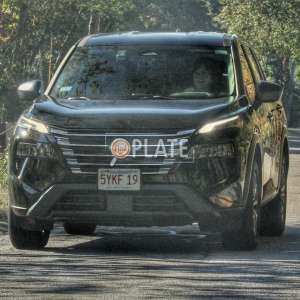 5YKF19 MA License Plate