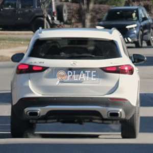 6KWZ77 MA License Plate