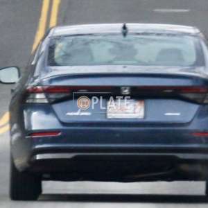 5DNE27 MA License Plate