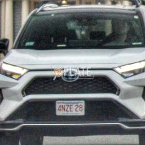 4NZE28 MA License Plate