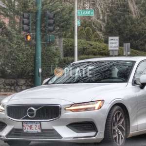 5TNE24 MA License Plate