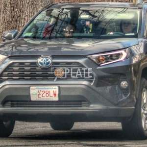 VE28LW MA License Plate