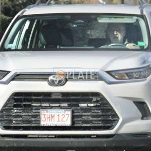 3HM127 MA License Plate