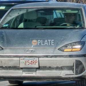 VE54RP MA License Plate