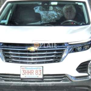 3HHR83 MA License Plate