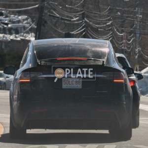 5DLC88 MA License Plate