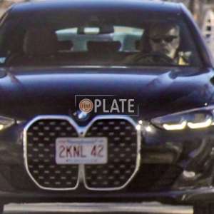 2KNL42 MA License Plate